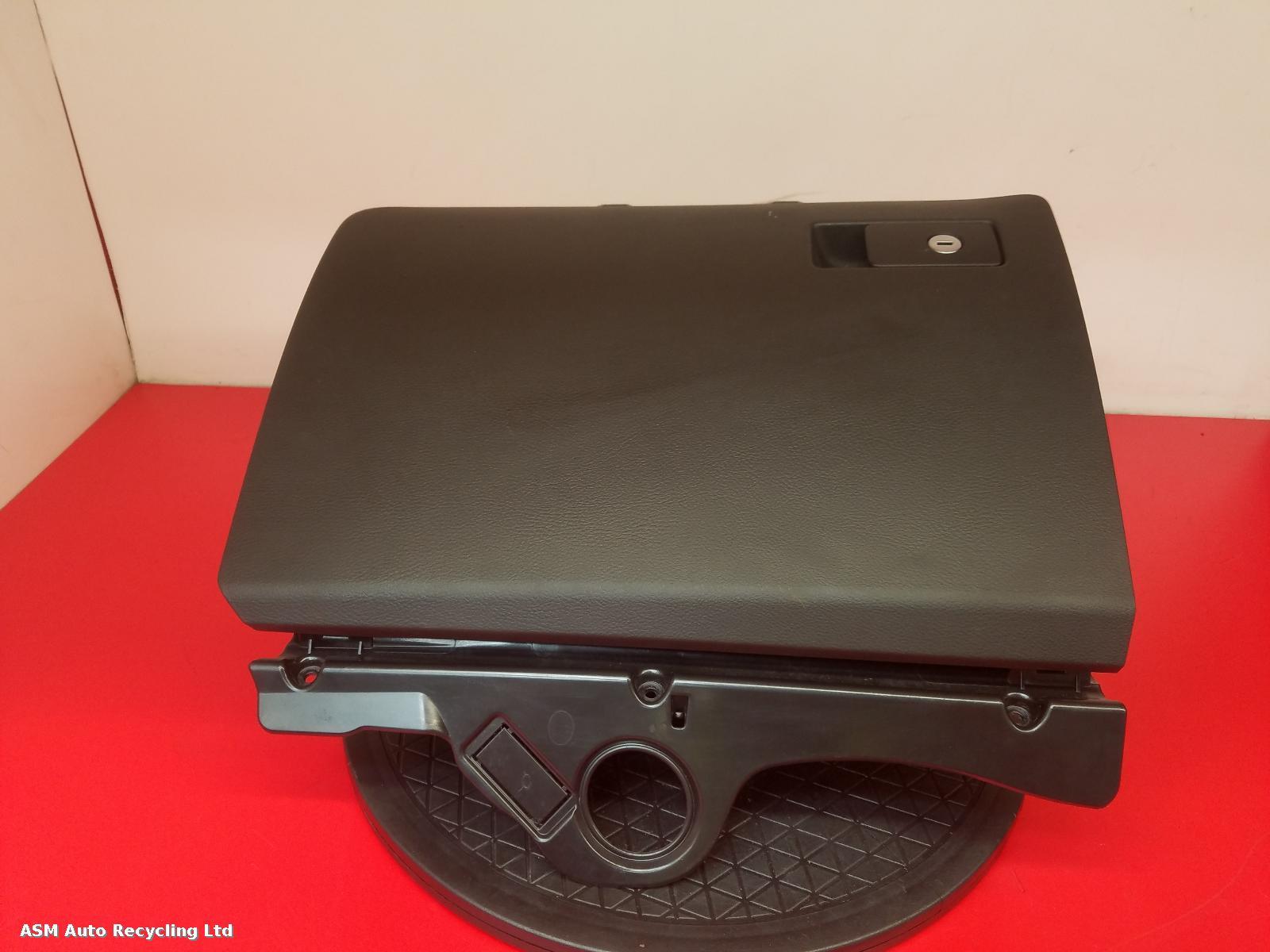 View Auto part Glove Box Volkswagen Passat 2012