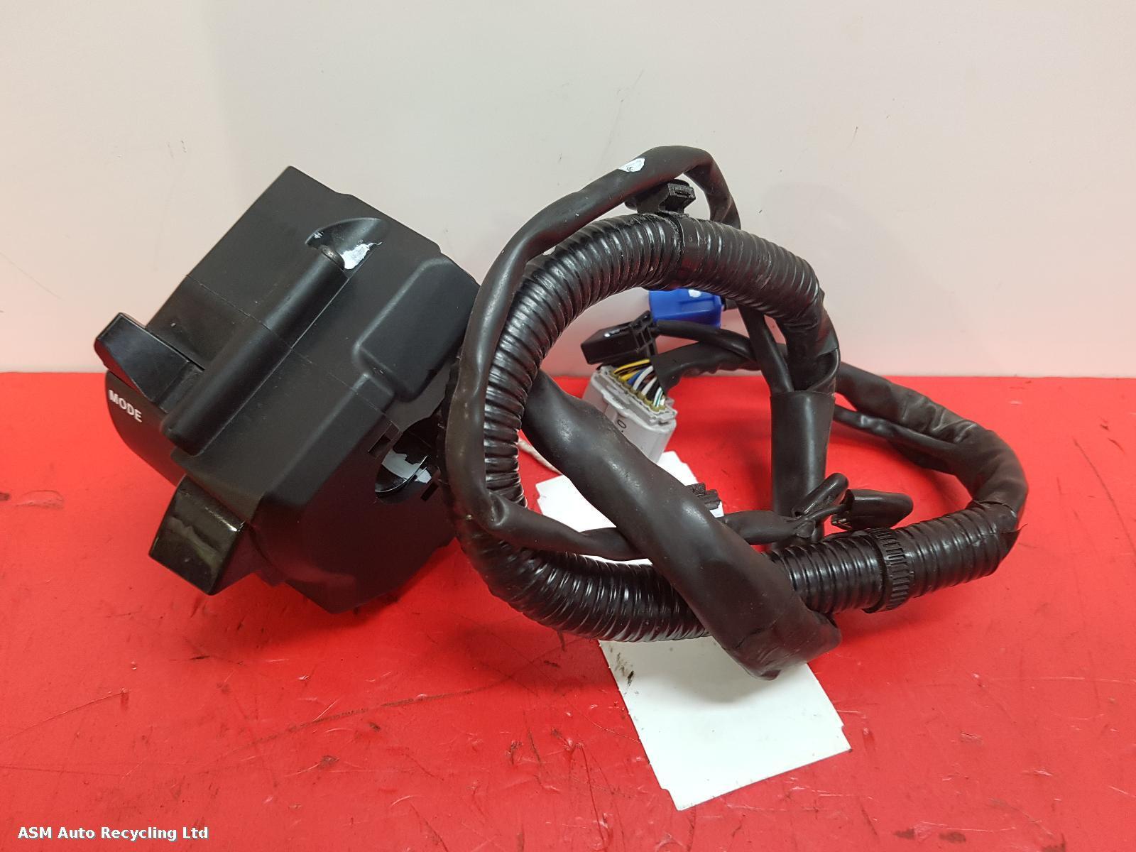 View Auto part LH Switch Gear Yamaha Mt-09 Sp 2021