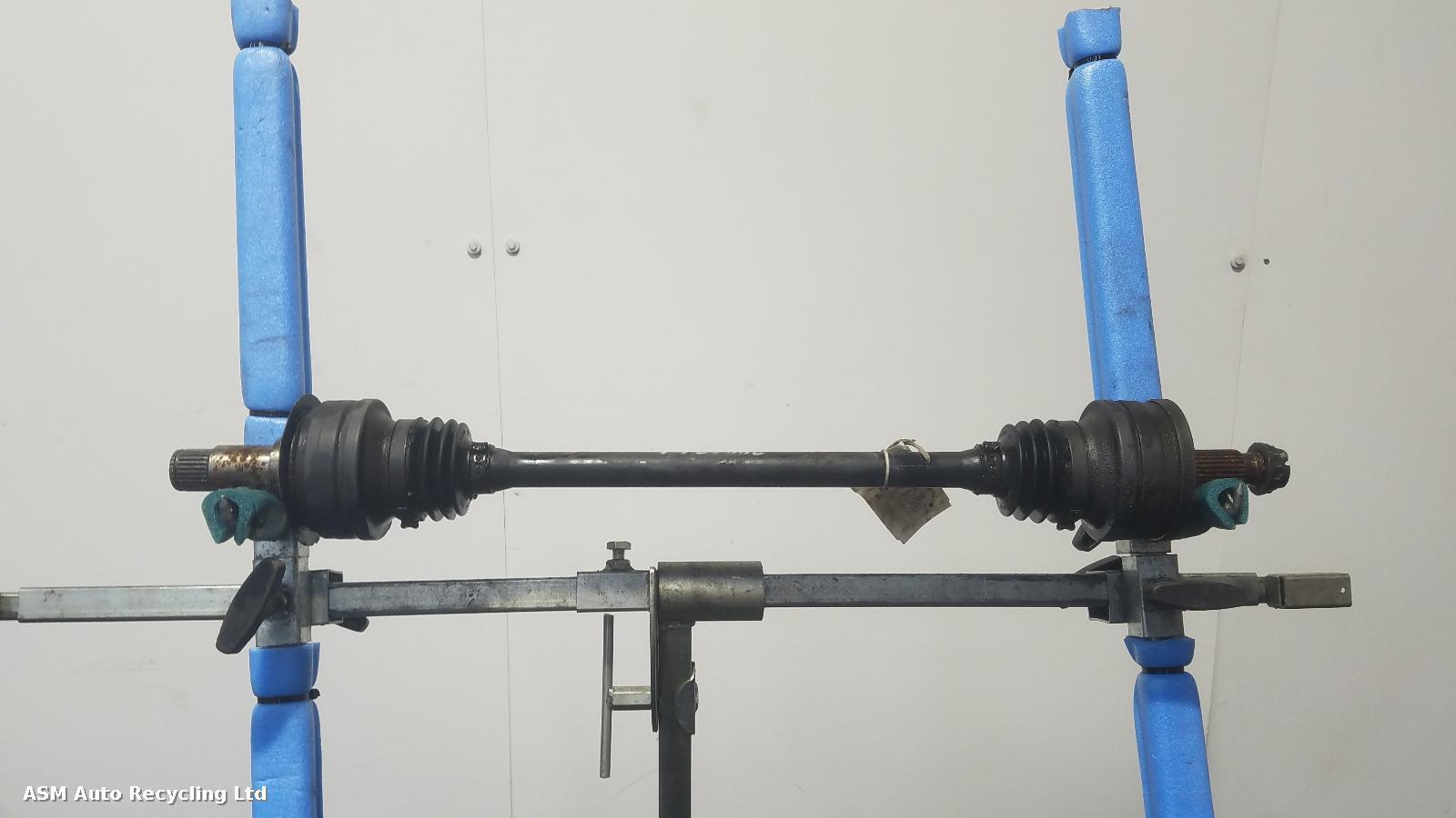 View Auto part Left Driveshaft Mercedes C Class 2011