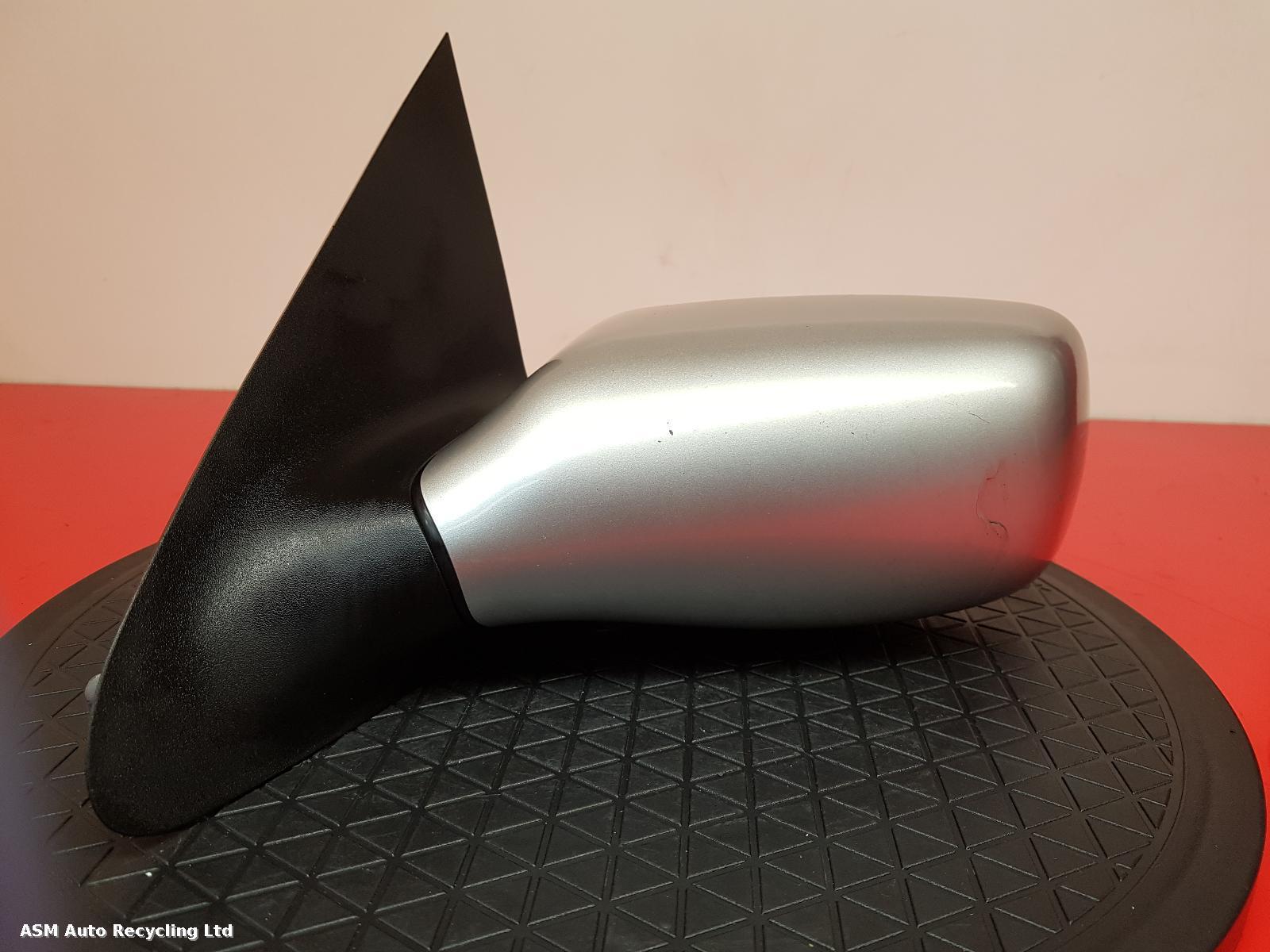 View Auto part L Door Mirror Ford Mondeo 1999