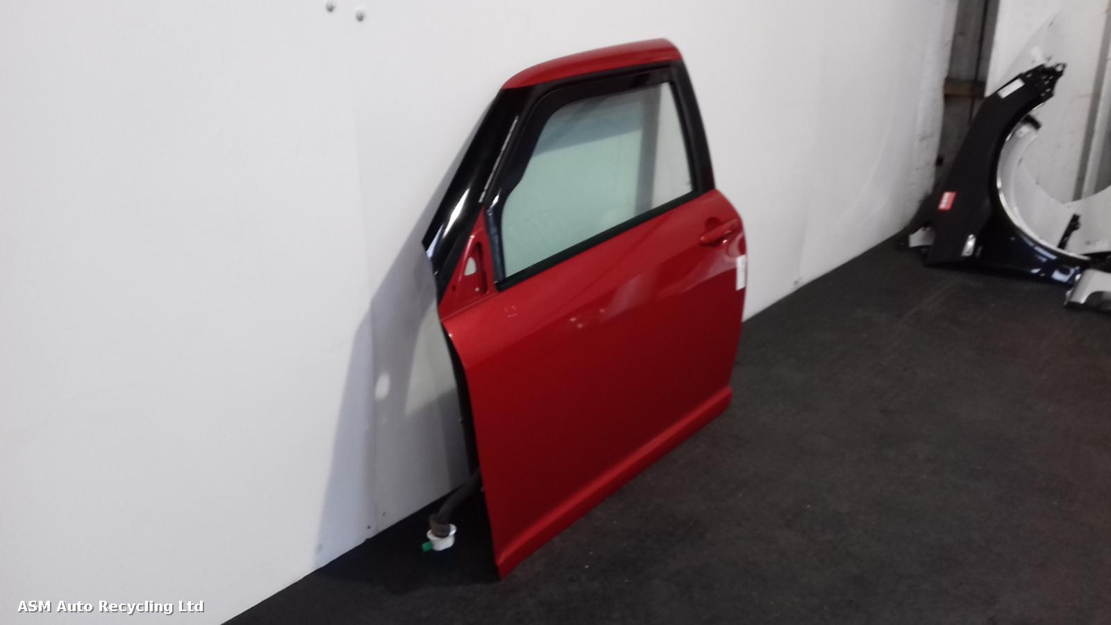View Auto part L Front Door Suzuki Swift 2006