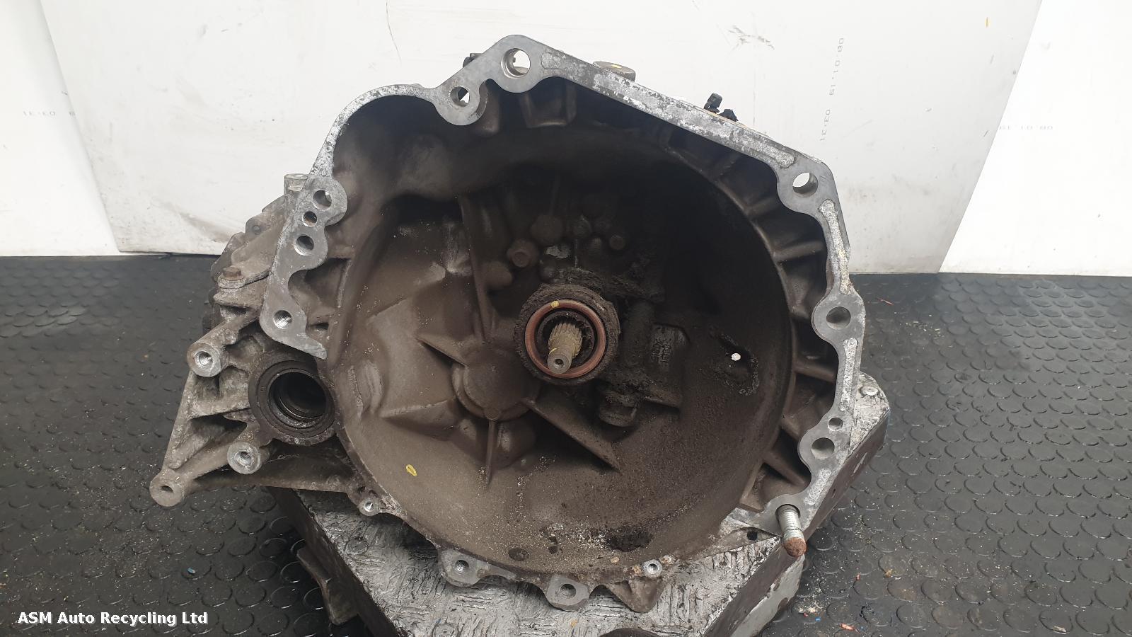 View Auto part Gearbox Suzuki Swift 2006