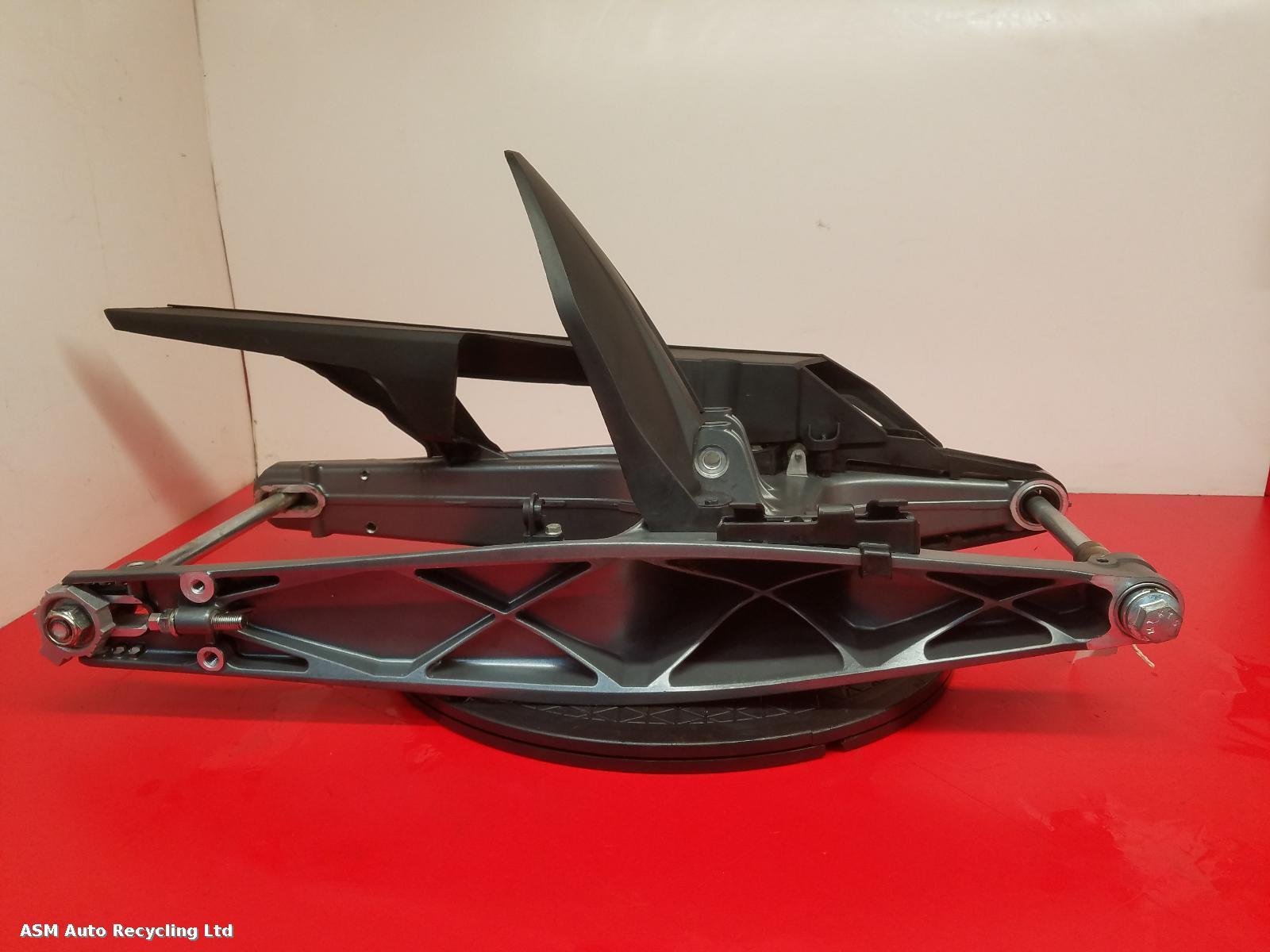 View Auto part Swing Arm Ktm 125 Duke 2020