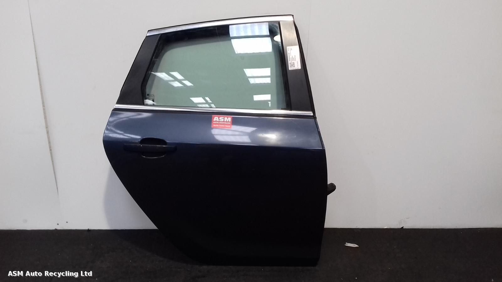 View Auto part R Rear Door Vauxhall Astra 2010