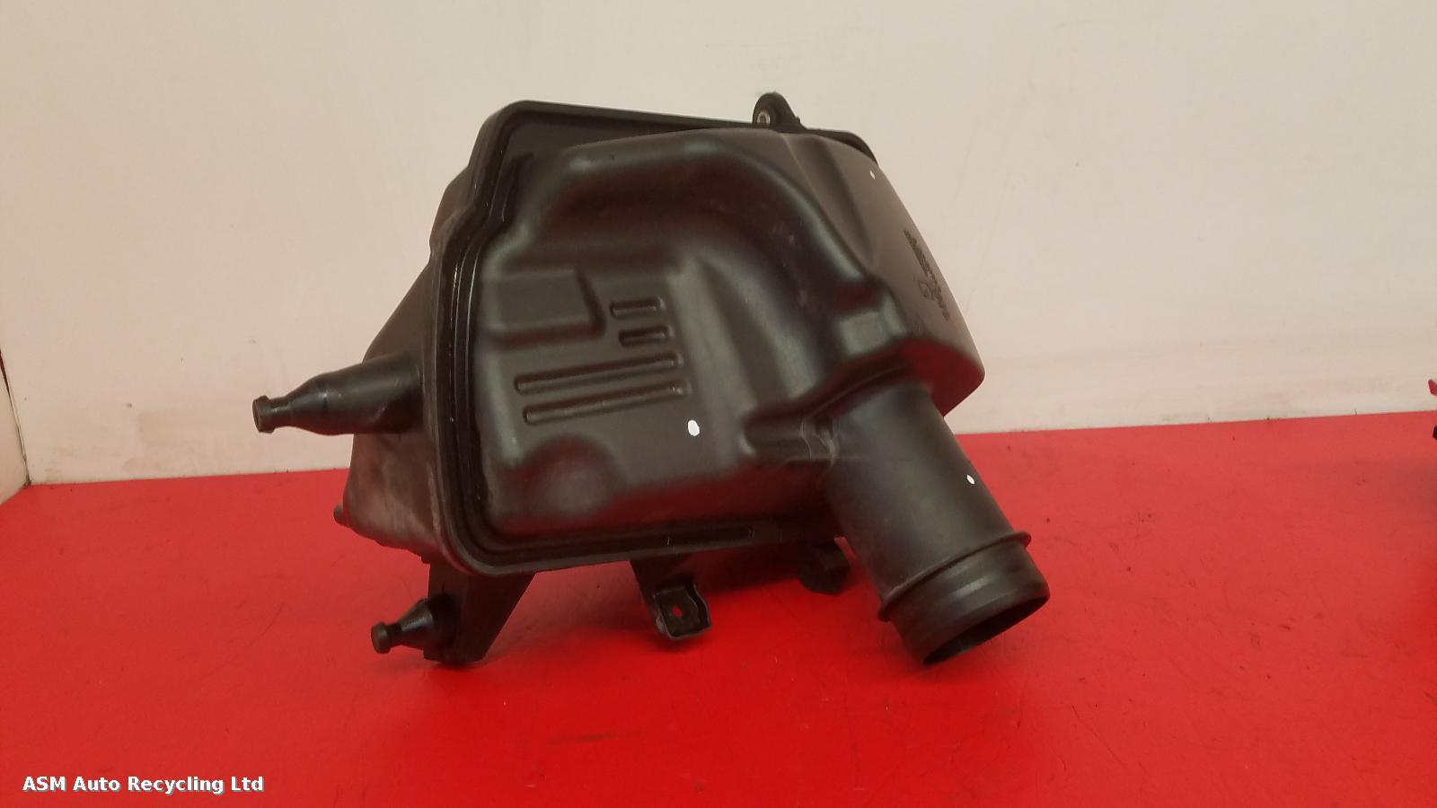 View Auto part Air Cleaner/Box Nissan Qashqai 2009