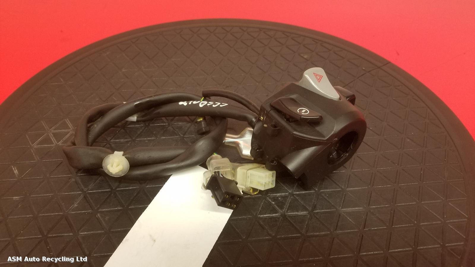 View Auto part RH Switch Gear Honda Ww 2019