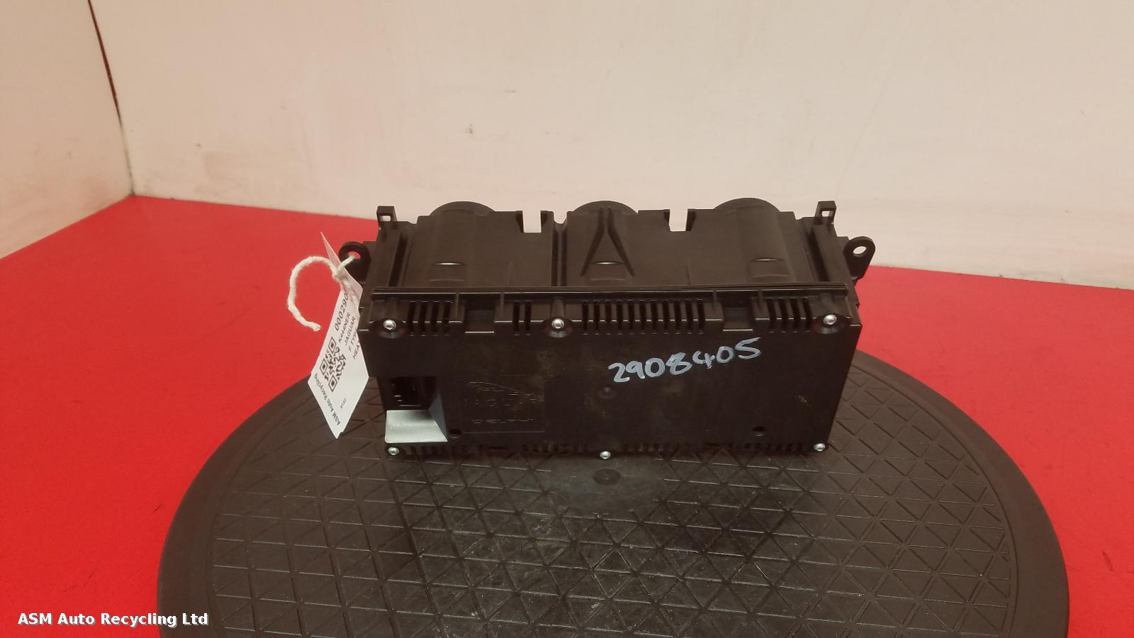 View Auto part Heater/AC Controller Jaguar F Type 2015