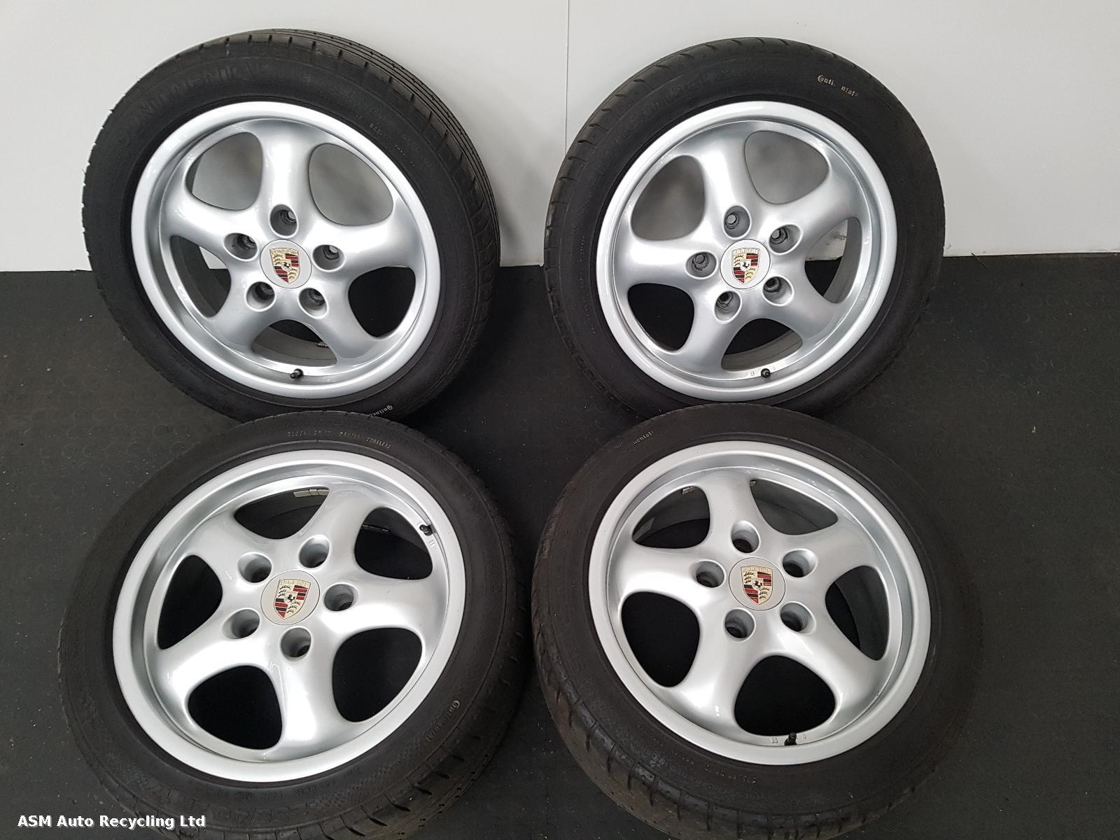 View Auto part Wheel Set Porsche 911 1989
