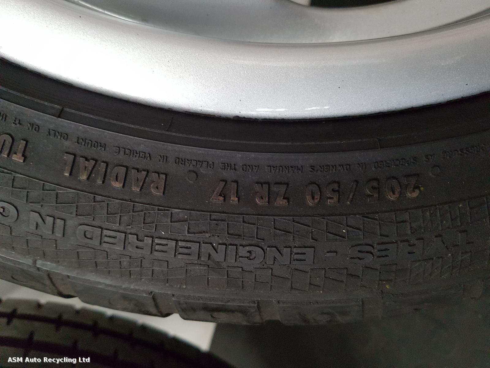 View Auto part Wheel Set Porsche 911 1989