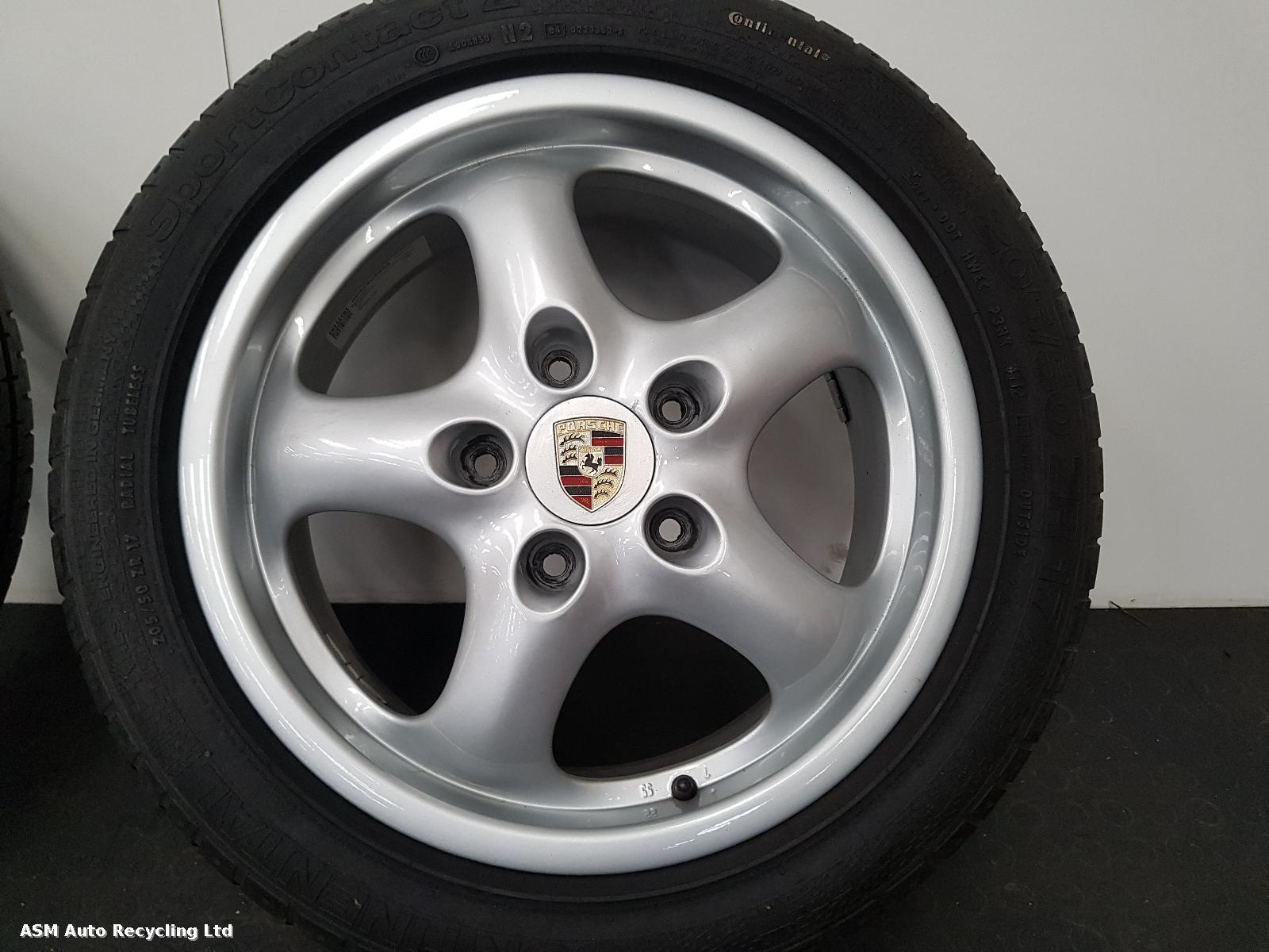 View Auto part Wheel Set Porsche 911 1989