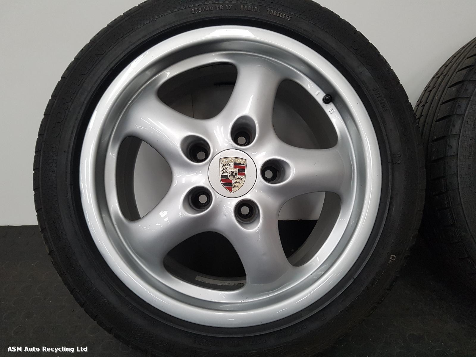 View Auto part Wheel Set Porsche 911 1989