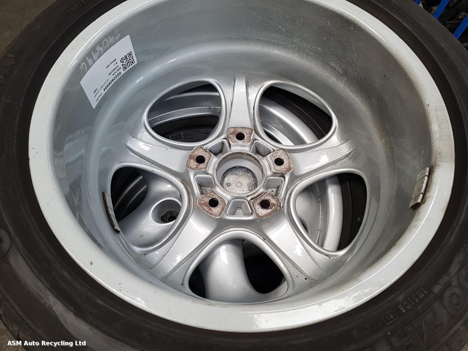 View Auto part Wheel Set Porsche 911 1989