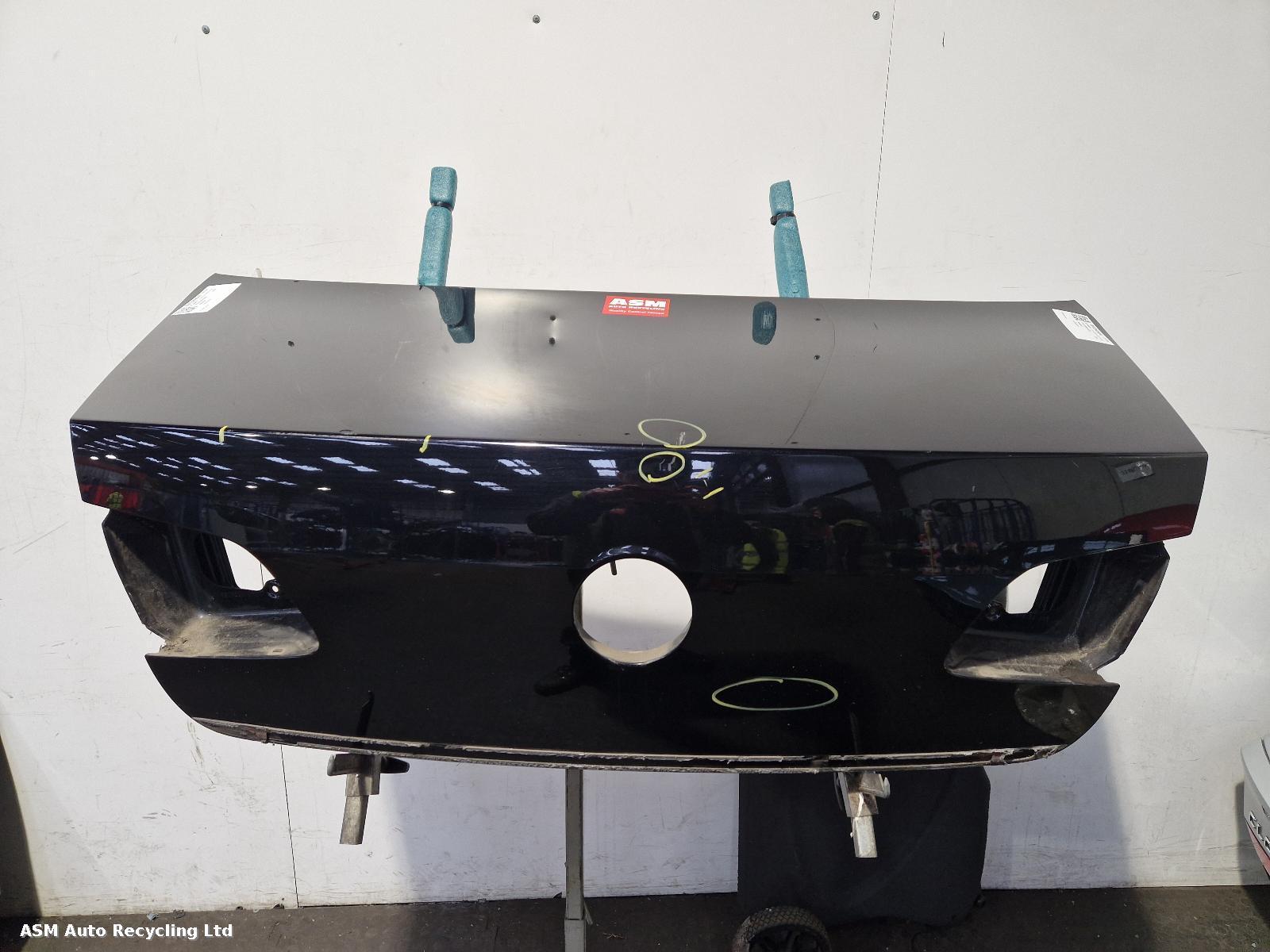 View Auto part Bootlid/Tailgate Volkswagen Passat 2014