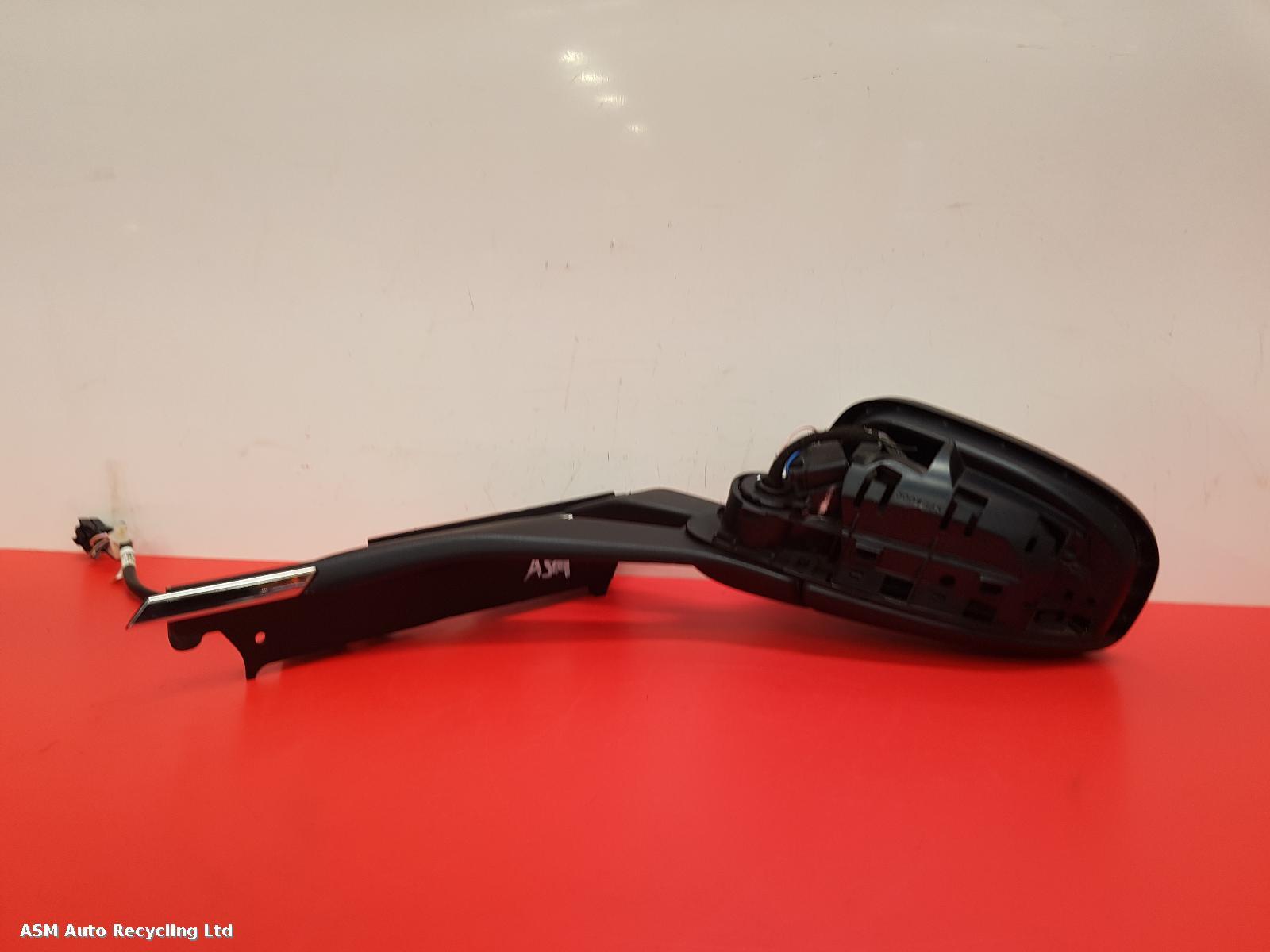 View Auto part L Door Mirror Aston Martin Vantage 2006