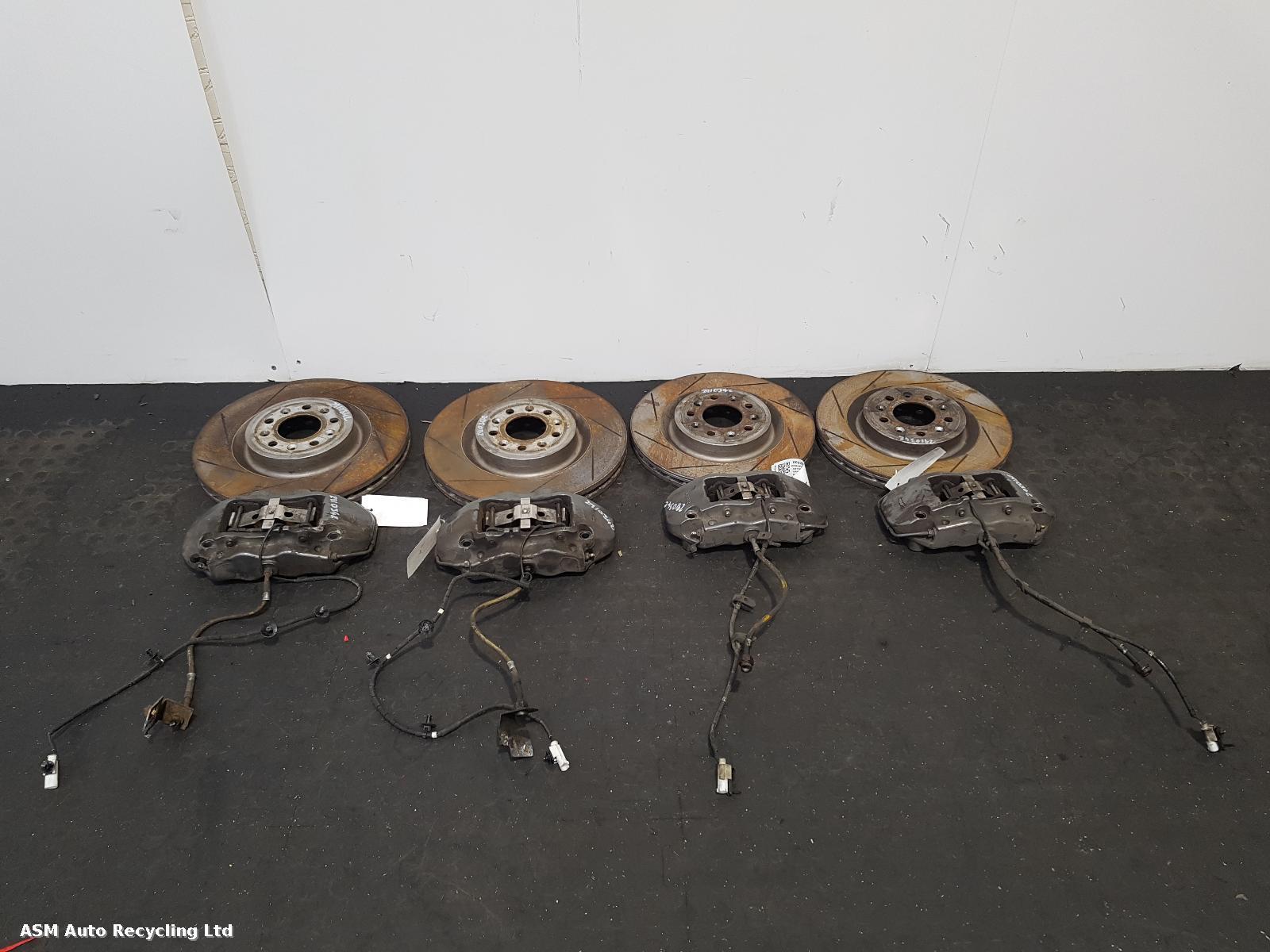 View Auto part Misc Aston Martin Vantage 2006