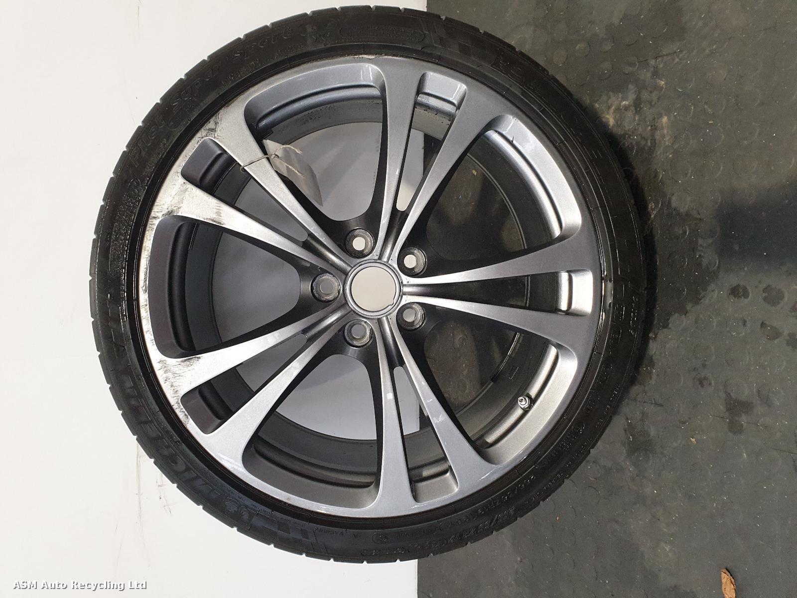 View Auto part Wheel Aston Martin Vantage 2006