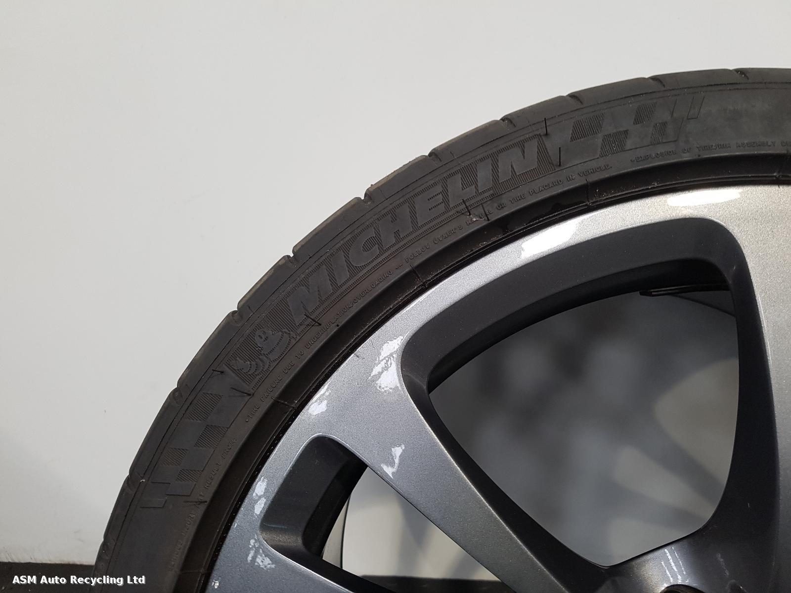 View Auto part Wheel Aston Martin Vantage 2006