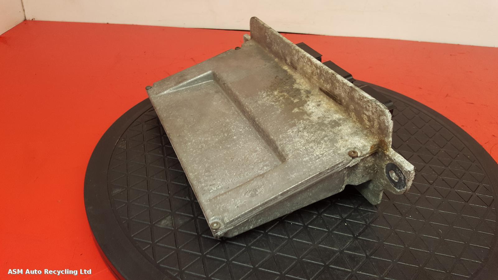 View Auto part ECU Aston Martin Vantage 2006