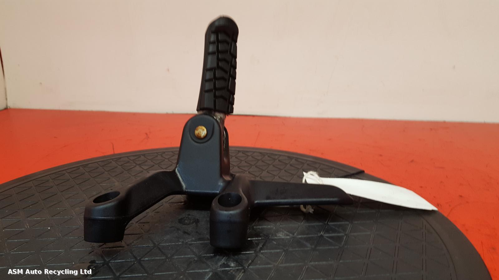 View Auto part Right Footrest Ktm 1090 Adventure 2018