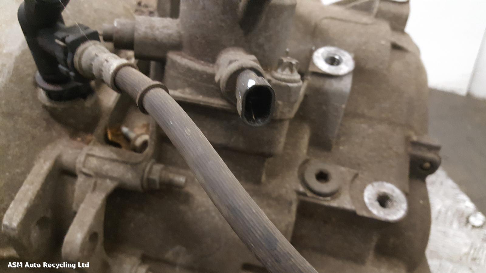 View Auto part Gearbox Vauxhall Vectra 2006