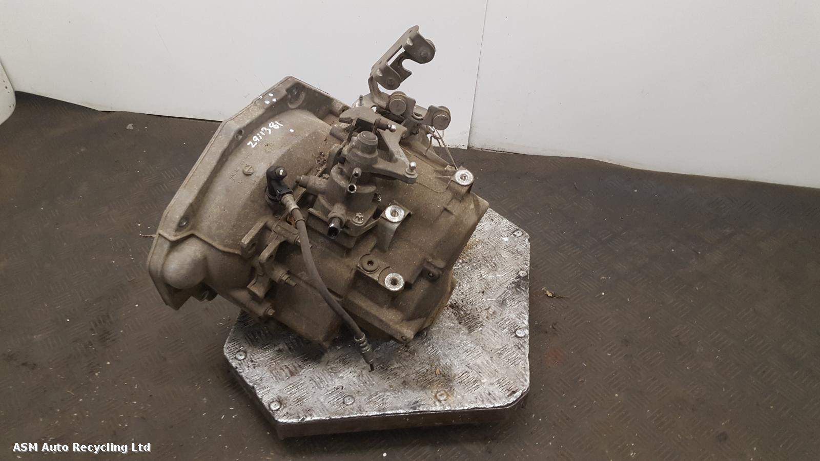 View Auto part Gearbox Vauxhall Vectra 2006
