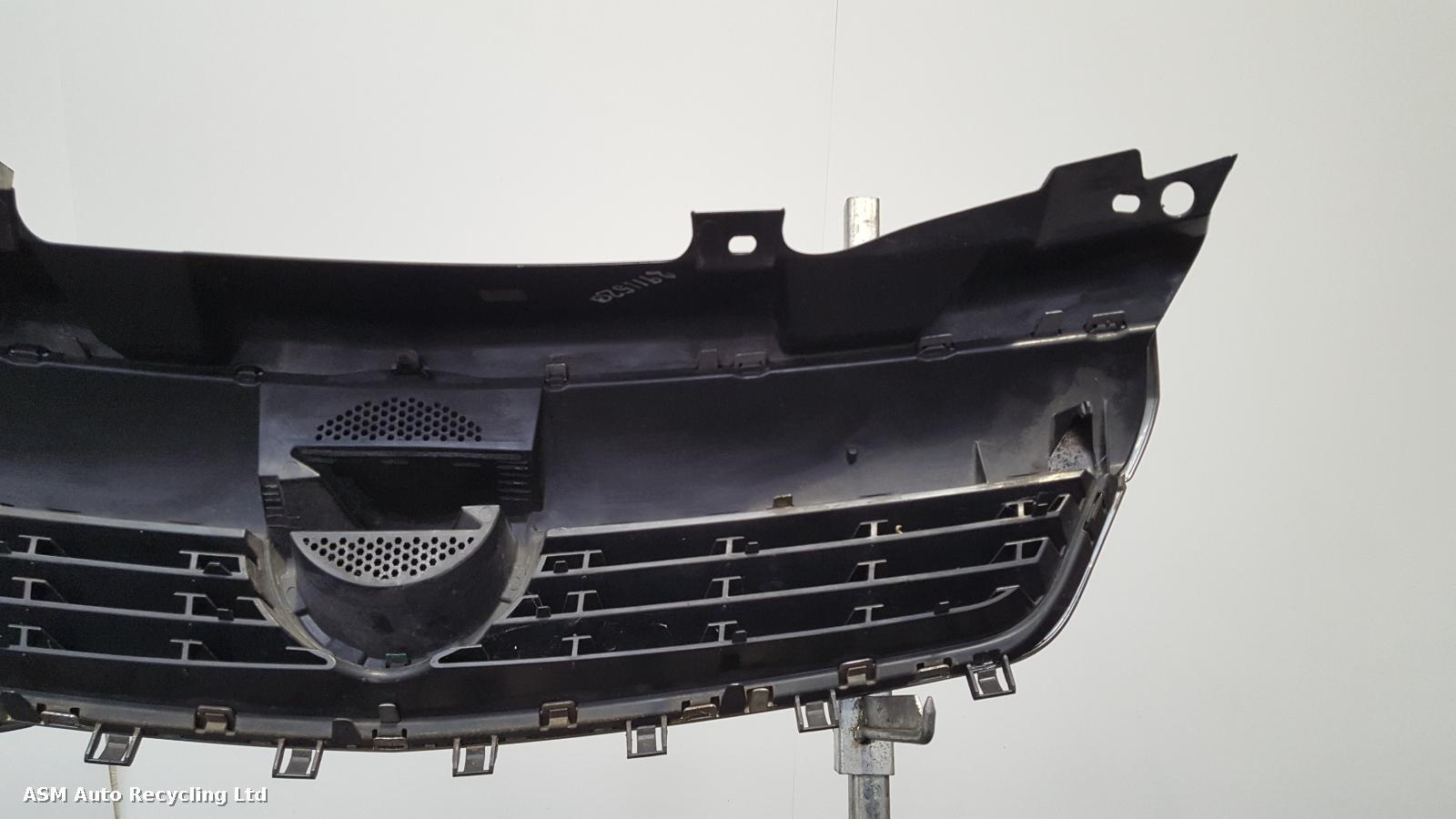 View Auto part Grille Vauxhall Zafira 2007