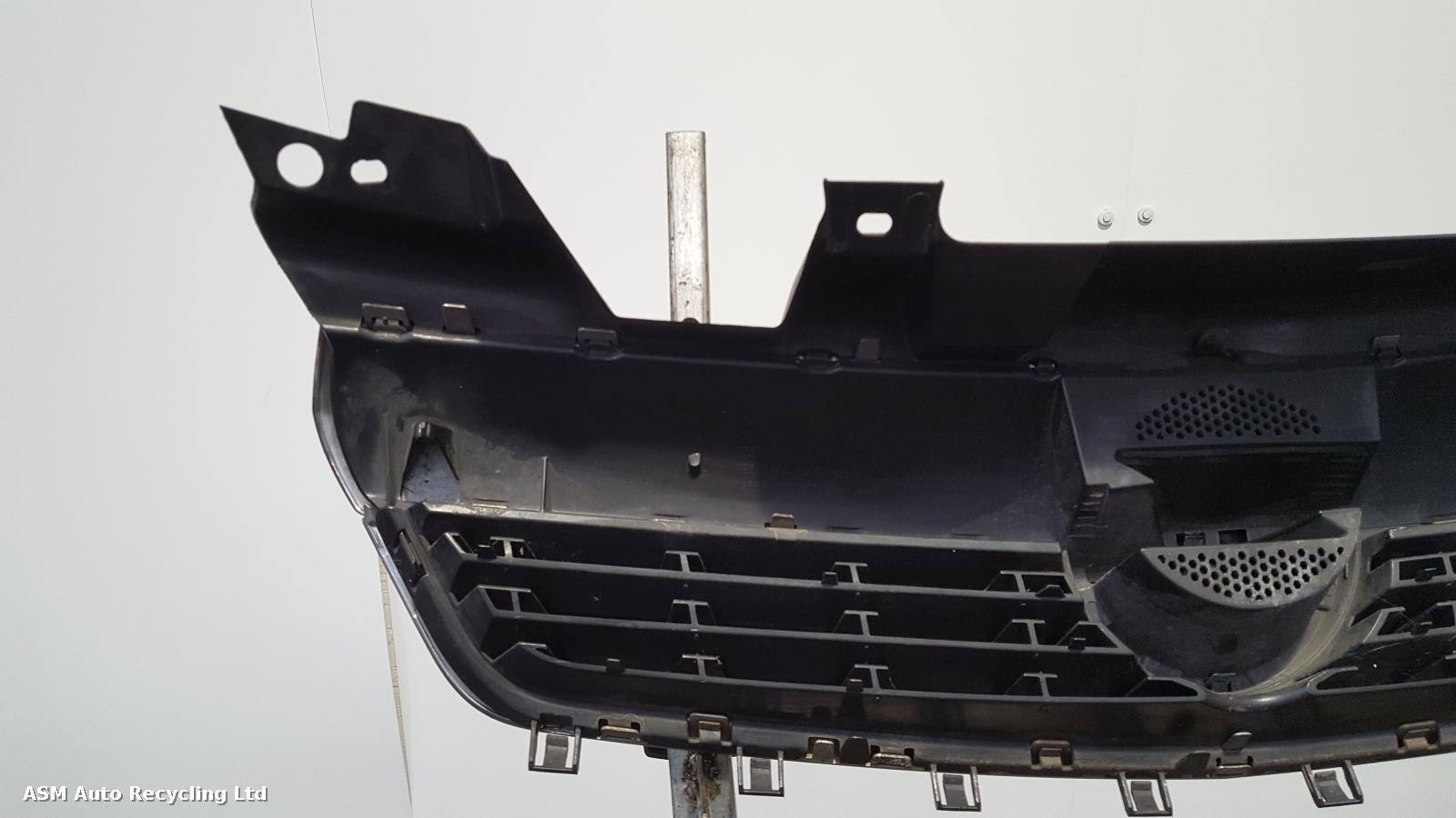 View Auto part Grille Vauxhall Zafira 2007