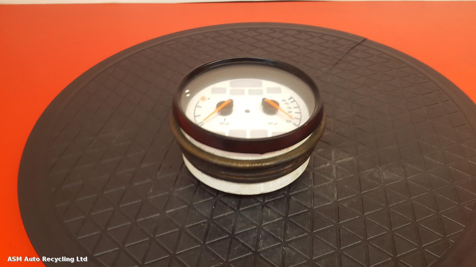 View Auto part Oil Pressure Dial Porsche 911 1989