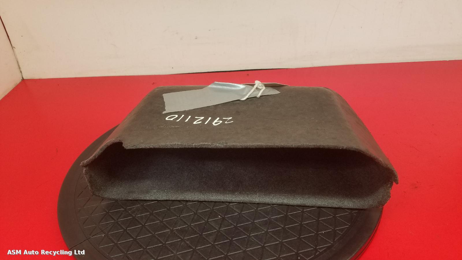 View Auto part Glove Box Porsche 911 1989