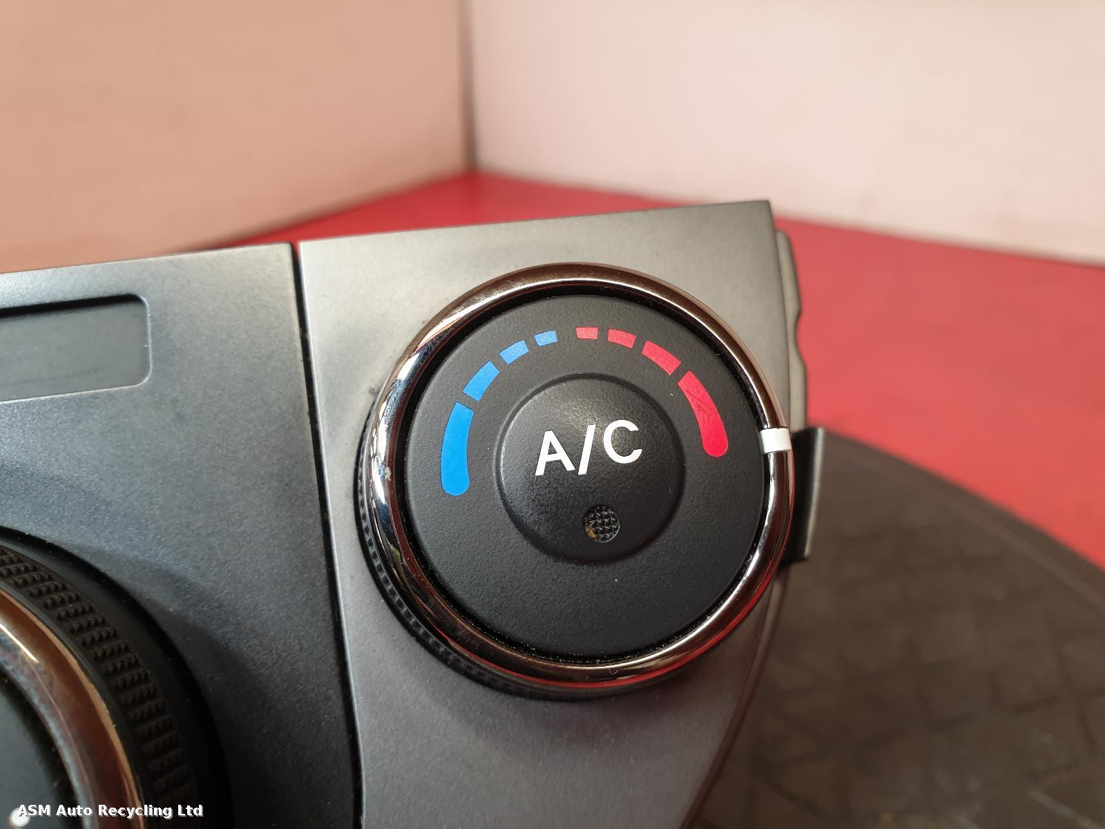 View Auto part Heater/AC Controller Kia Soul 2010