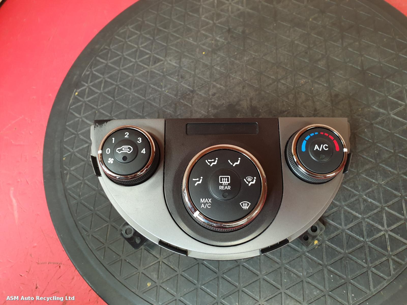 View Auto part Heater/AC Controller Kia Soul 2010