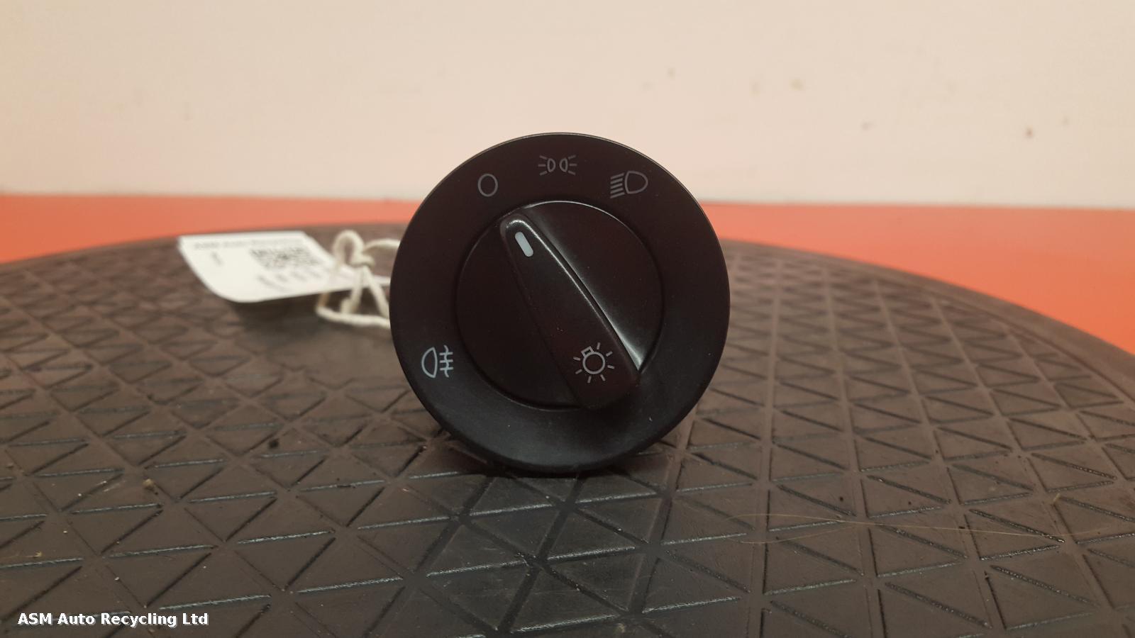 View Auto part Headlight Switch Skoda Fabia 2013