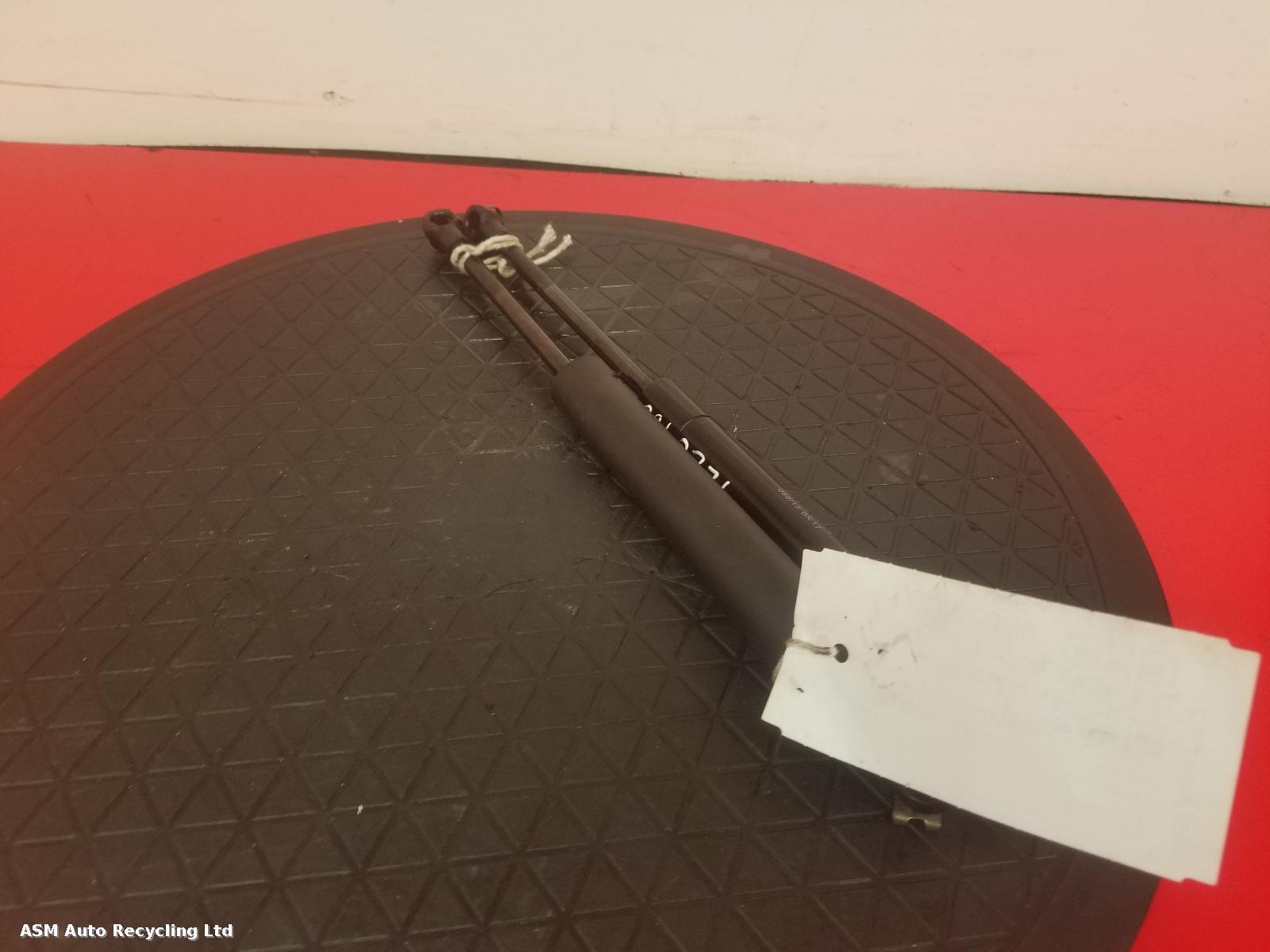 View Auto part Bonnet Shock Porsche 911 1989