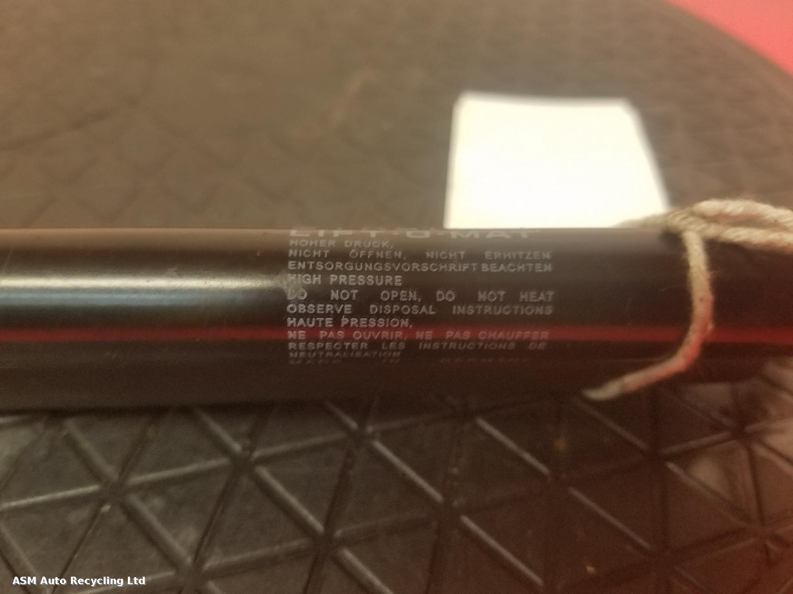 View Auto part Bonnet Shock Porsche 911 1989