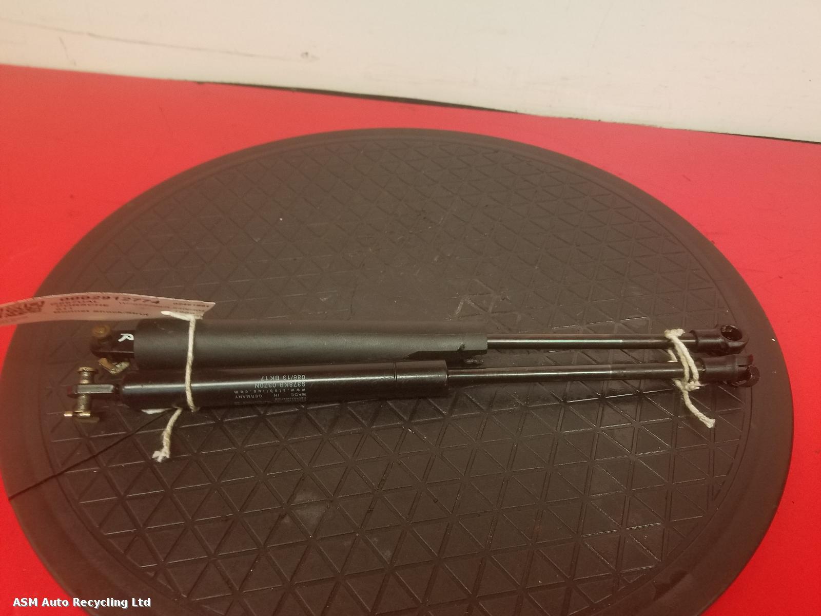 View Auto part Bonnet Shock Porsche 911 1989
