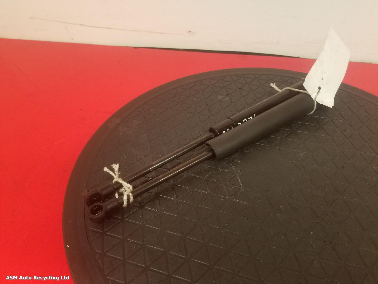 View Auto part Bonnet Shock Porsche 911 1989