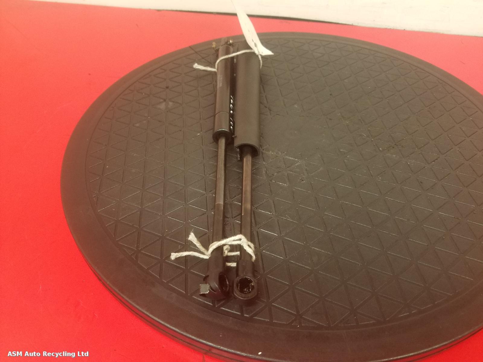 View Auto part Bonnet Shock Porsche 911 1989