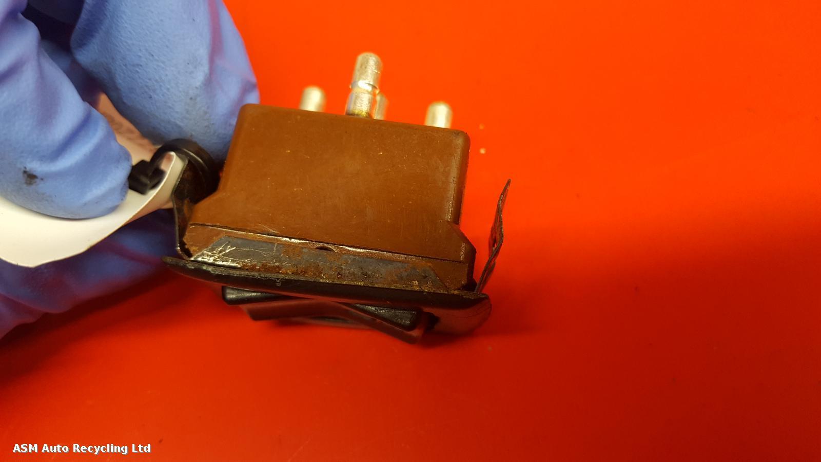 View Auto part Misc Switch Porsche 911 1989