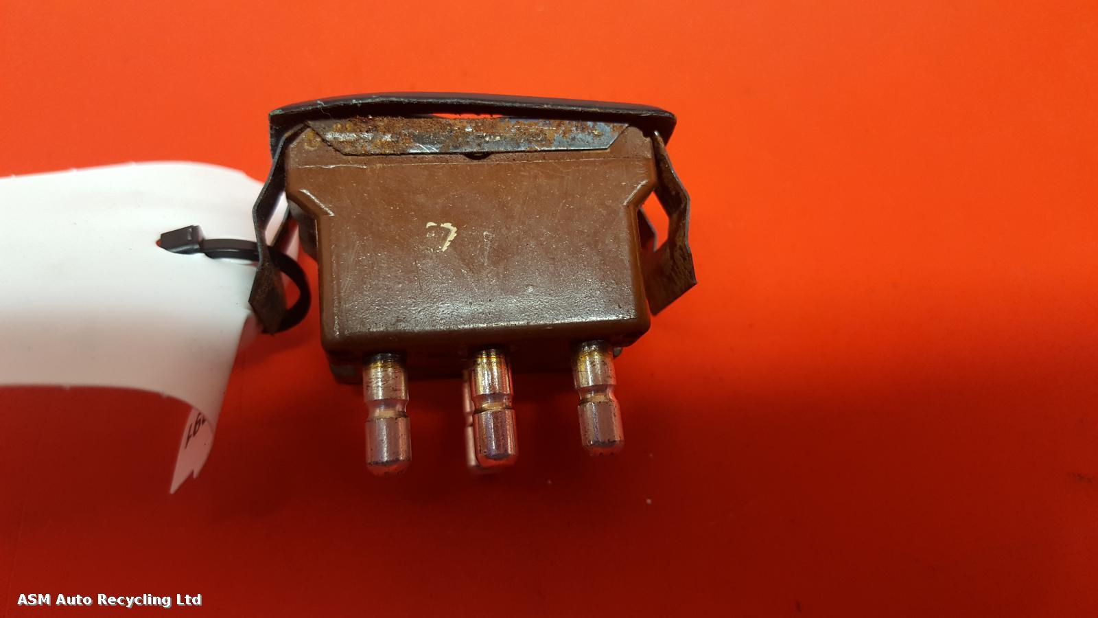 View Auto part Misc Switch Porsche 911 1989