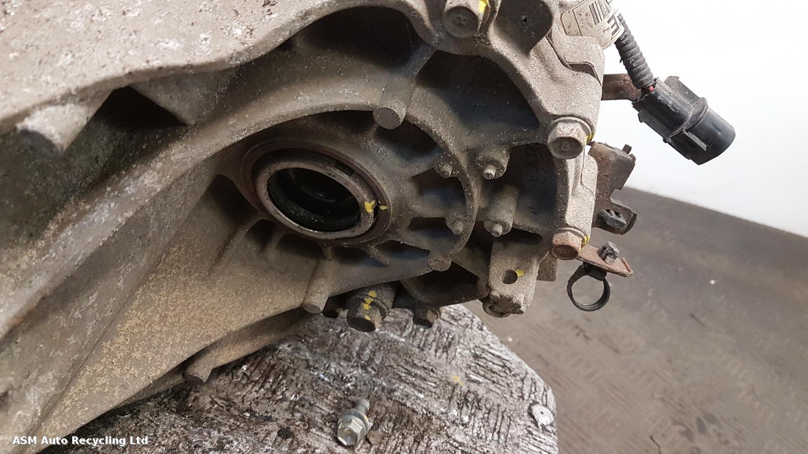 View Auto part Gearbox Hyundai Ix20 2011