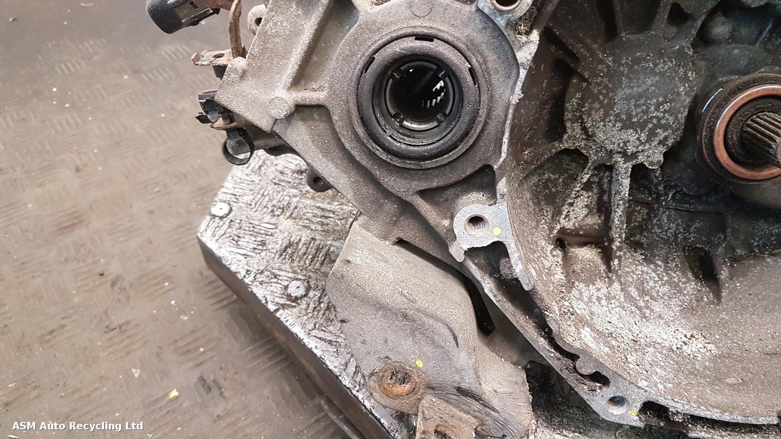 View Auto part Gearbox Hyundai Ix20 2011