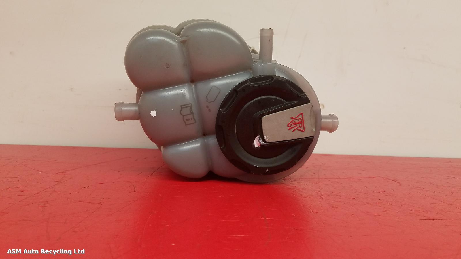 View Auto part Overflow Bottle Audi A4 2021