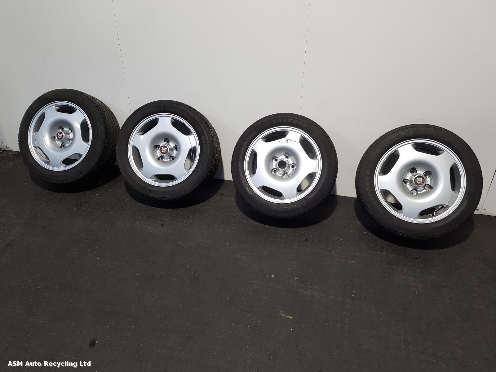 View Auto part Wheel Set Jaguar Xj6 1997