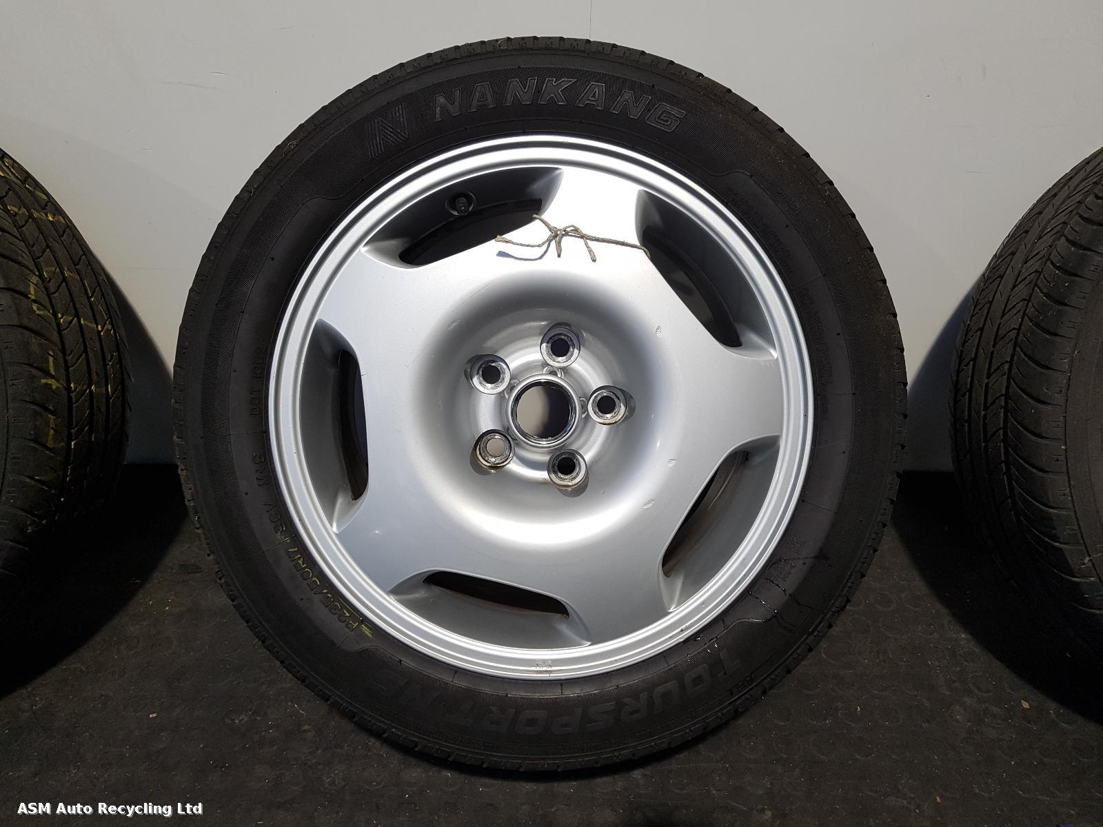 View Auto part Wheel Set Jaguar Xj6 1997