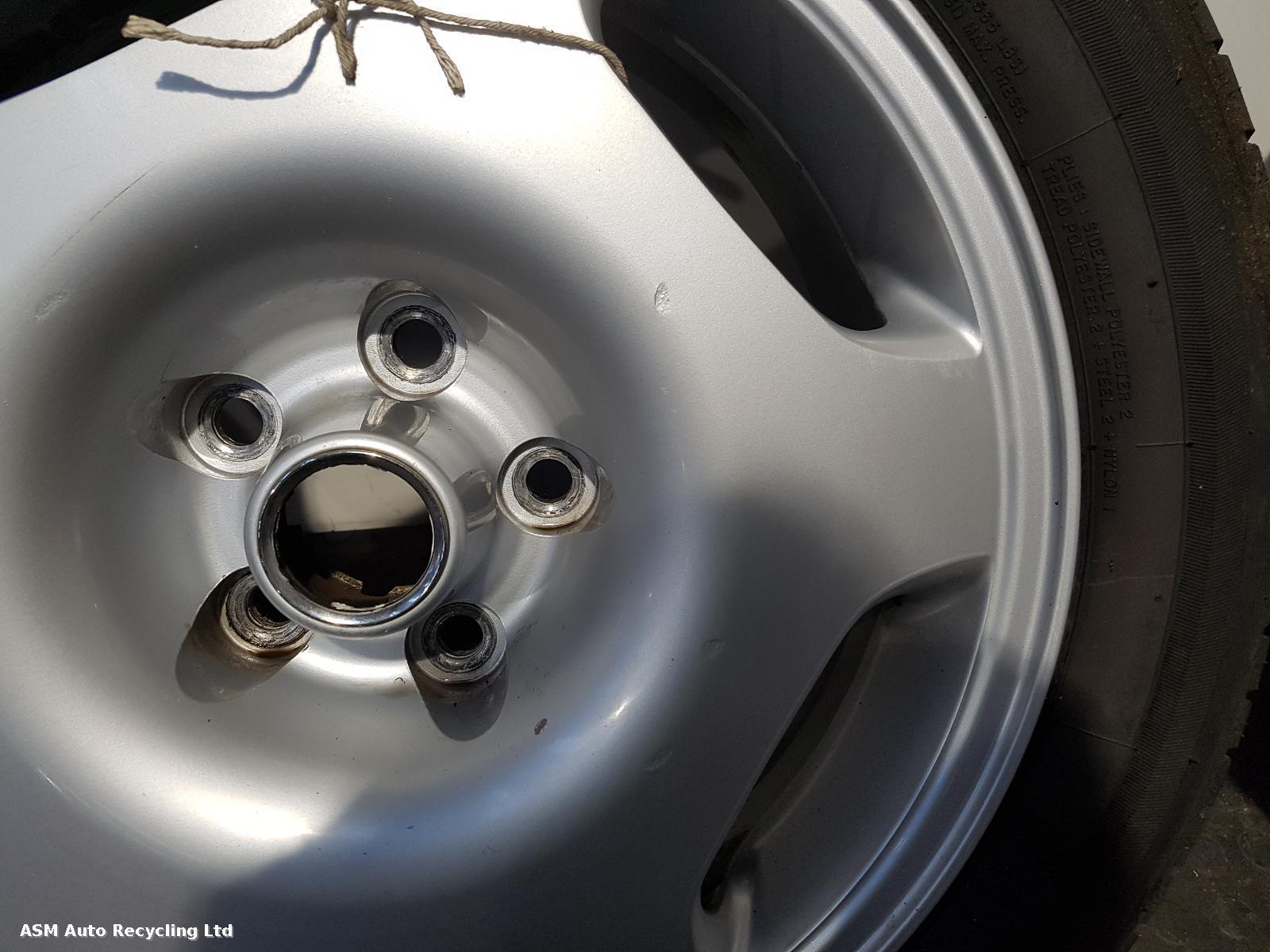 View Auto part Wheel Set Jaguar Xj6 1997