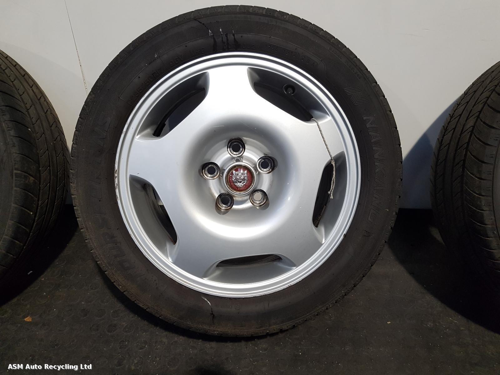 View Auto part Wheel Set Jaguar Xj6 1997
