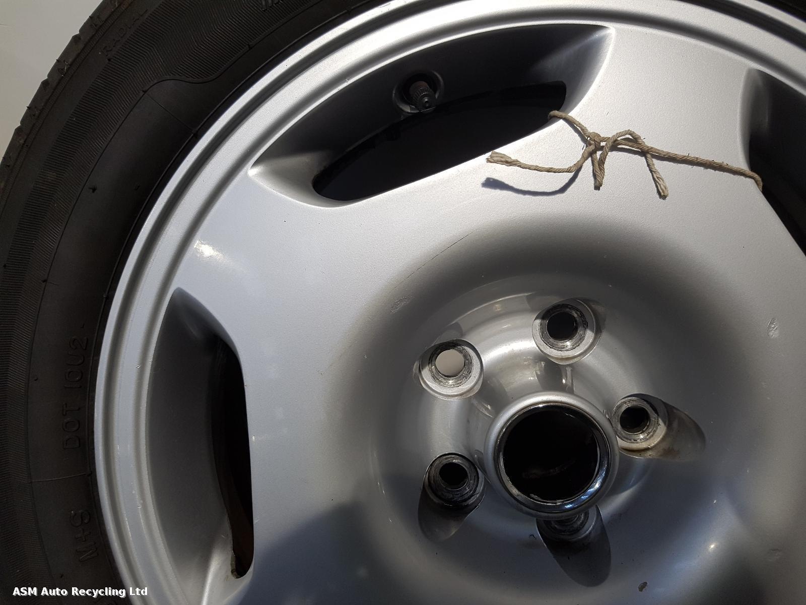 View Auto part Wheel Set Jaguar Xj6 1997
