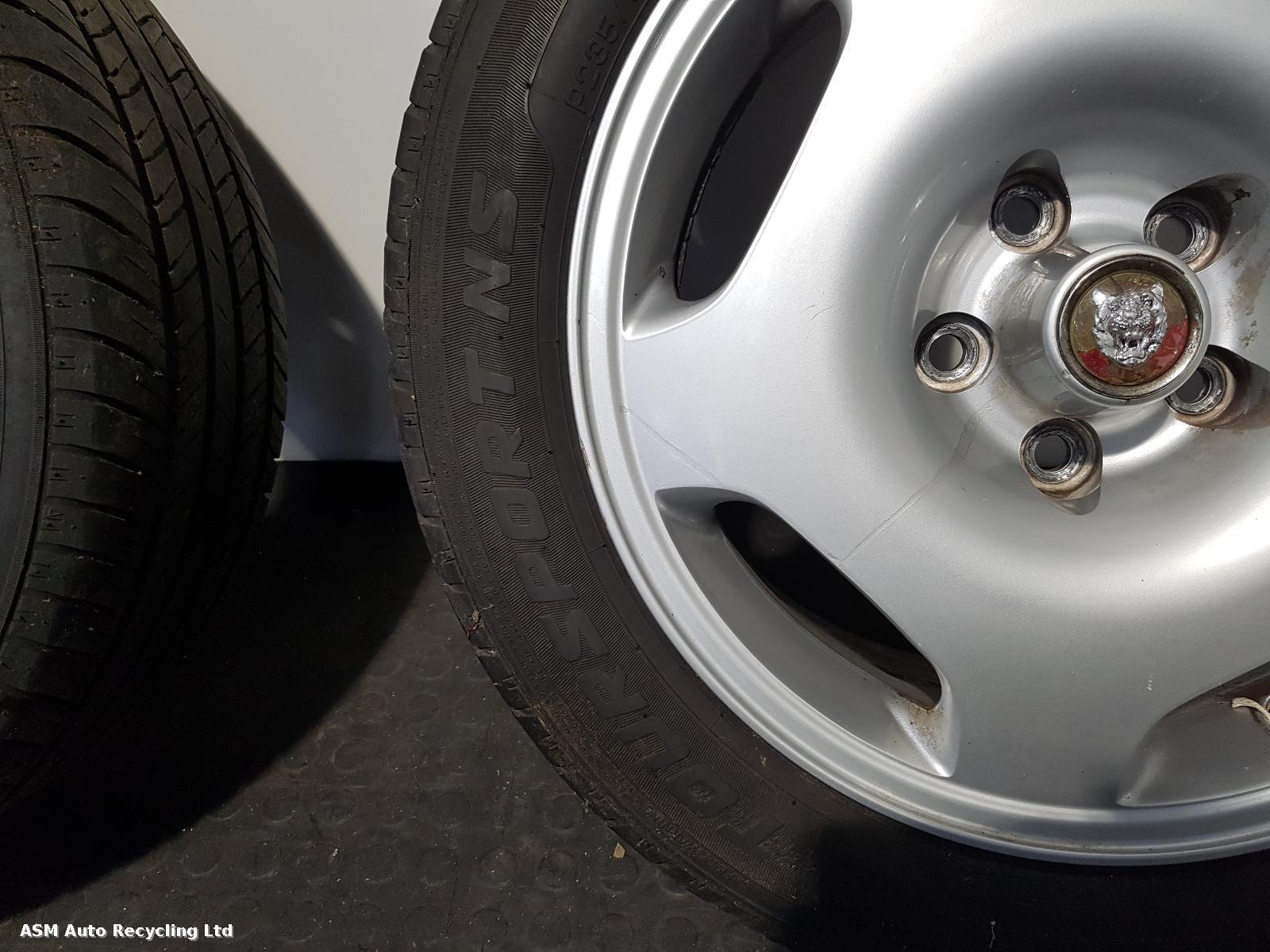View Auto part Wheel Set Jaguar Xj6 1997