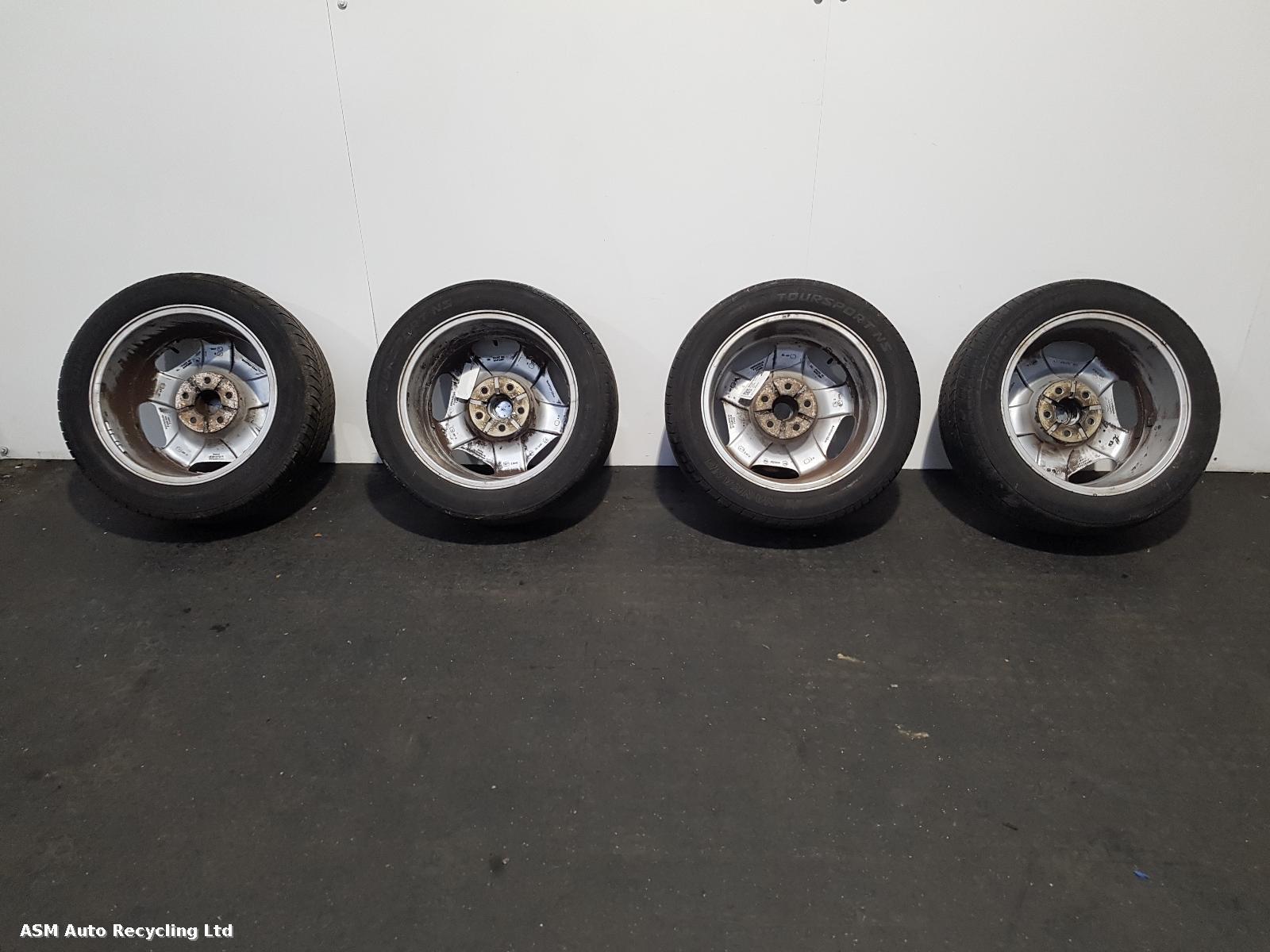 View Auto part Wheel Set Jaguar Xj6 1997