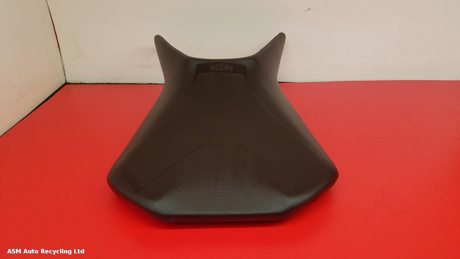 View Auto part Front Seat Ktm 390 Duke 2020